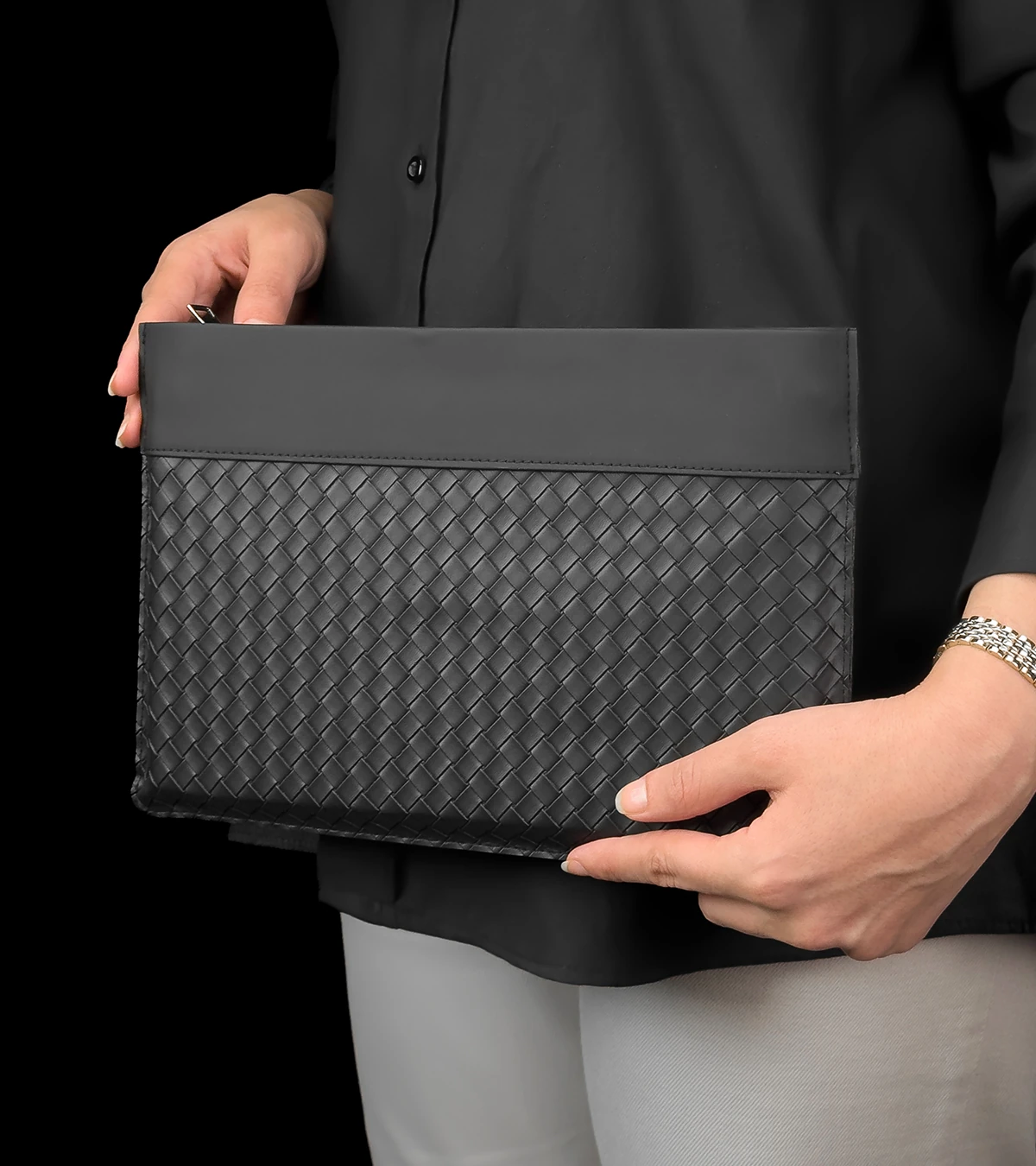 Executive Woven Carry Bag