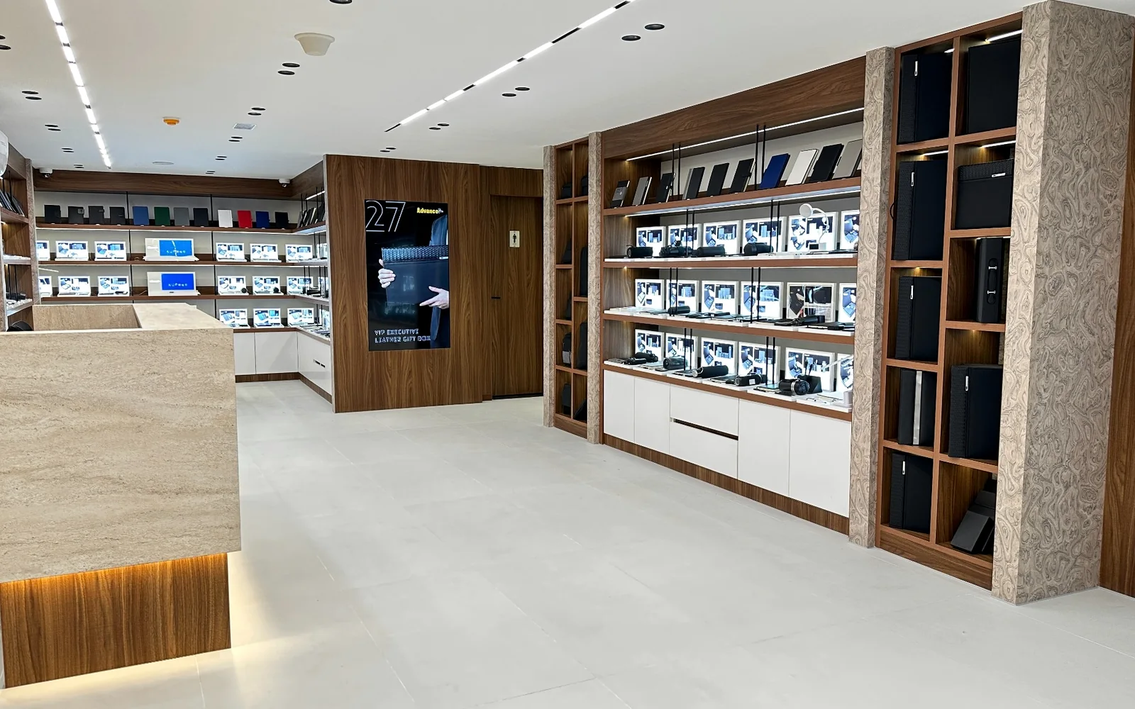 Advance Pro Showroom
