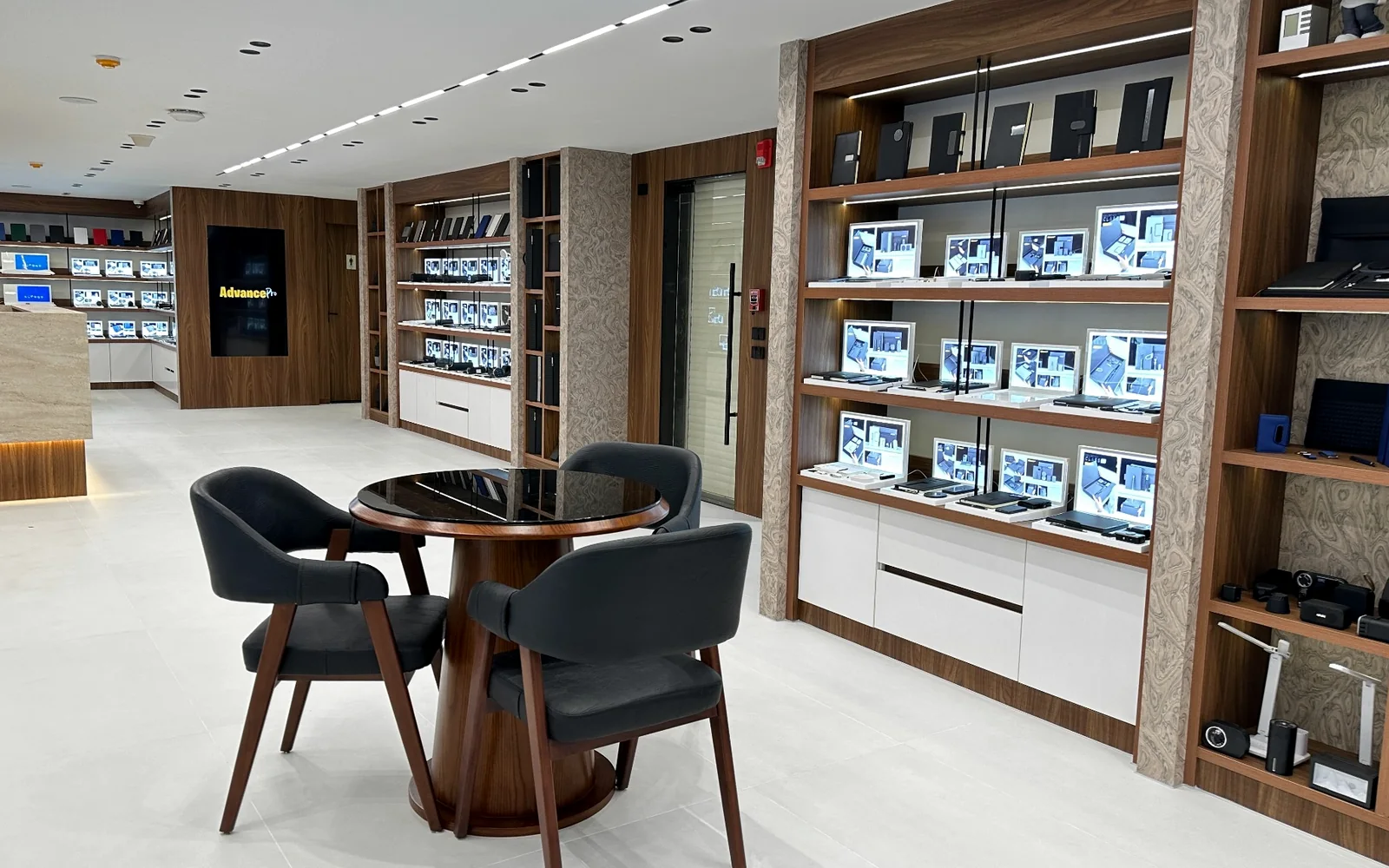 Advance Pro Showroom