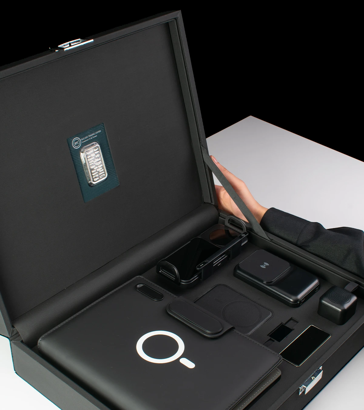 Silver Signature open box